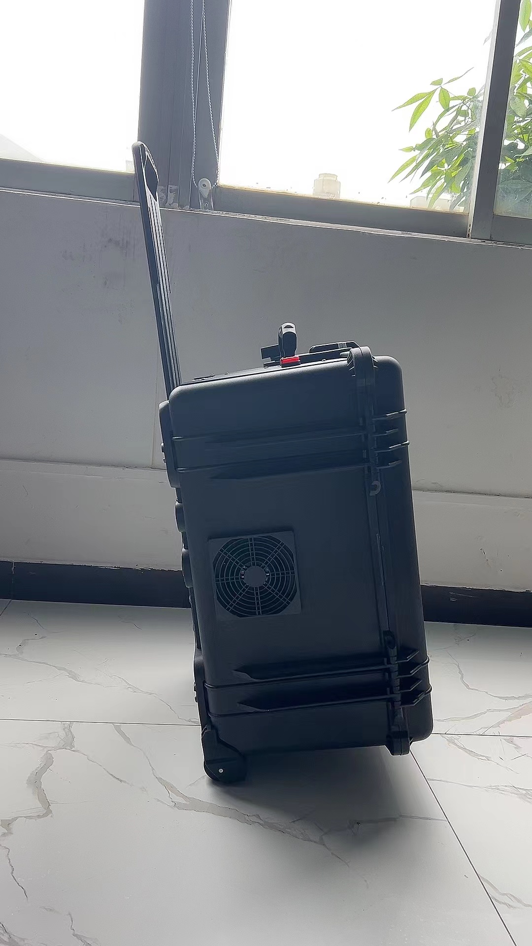 河间手拉箱型移动通信干扰器